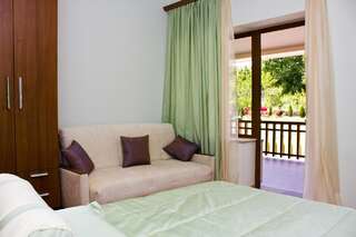 Курортные отели Aya Maria Wellness SPA Resort Дзорахбюр Двухместный номер с 1 кроватью, вид на сад-4